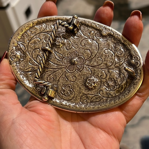 Nocona Swarovski Crystal Western Style Ladies Filigree Rhinestones Belt Buckle - Picture 6 of 7